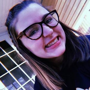 Meet your Posher, Alivia